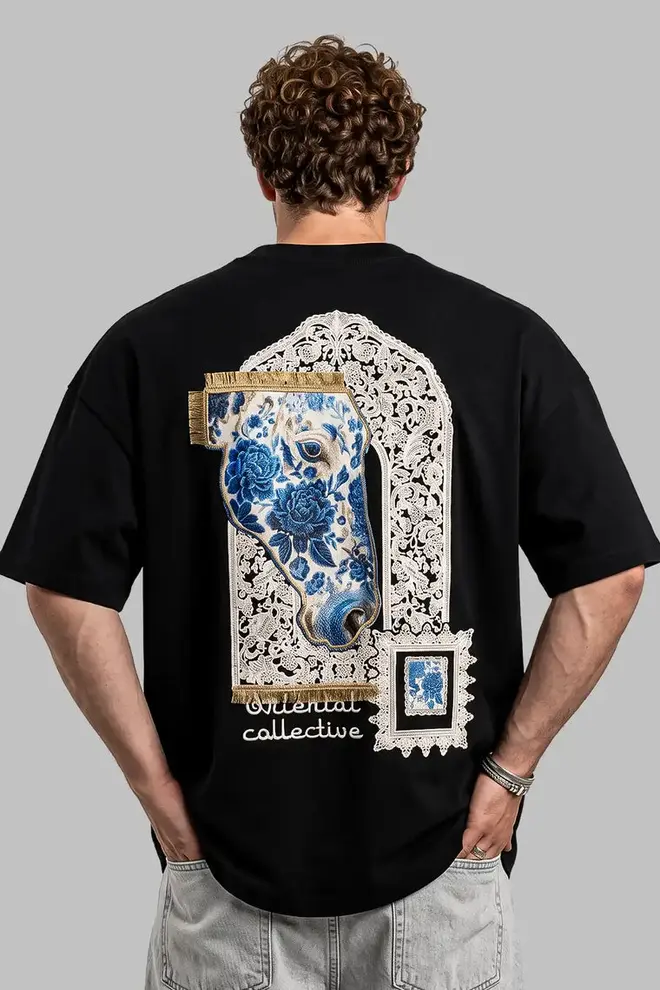 "Çini Kolektif" Desen Detaylı Oversize T-Shirt